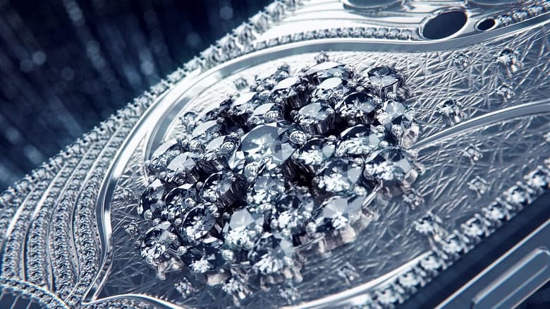 В России выпустили самый дорогой в мире iPhone 14 - «алмазная снежинка» за 31 560 000 рублей