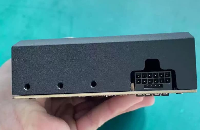 Уникальная GeForce RTX 4090 с «турбиной». В Китае появилась необычная модель неизвестного производителя