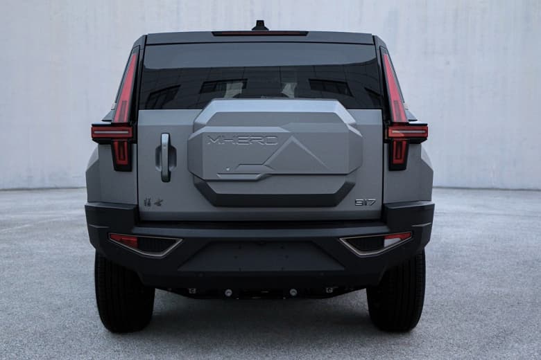 1000 л.с., режим «краба» и собственный дрон. Брутальный внедорожник Dongfeng Mengshi M-Hero 917 показали со всех сторон