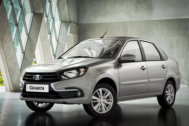 АвтоВАЗ может ввести ночную смену для решения проблемы тысяч некомплектных Lada Granta