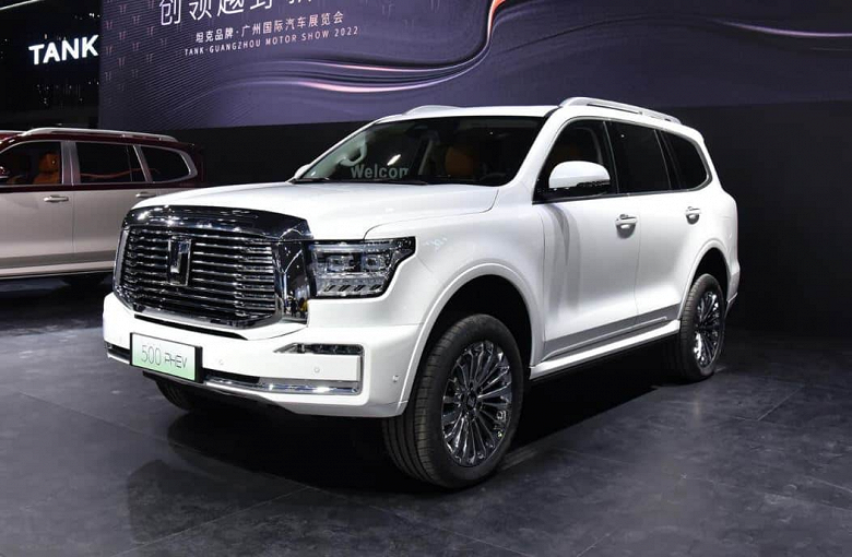 407 л.с., отличная динамика и расход 2,3 л на 100 км. Представлен огромный гибридный Tank 500 407 л.с., отличная динамика и расход 2,3 л на 100 км. Представлен огромный гибридный Tank 500