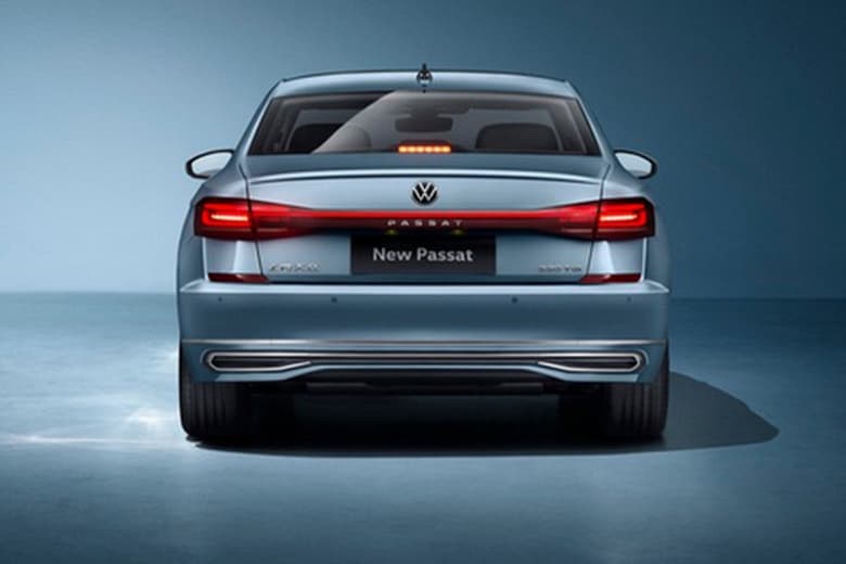 «Перспективы данной модели среди клиентов оцениваем как потенциально высокие». В РФ везут Volkswagen Passat из Китая, названа цена