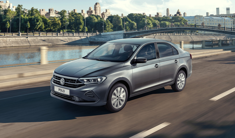 «По факту по всей стране осталось несколько десятков тысяч новых машин». Новых иномарок в России осталось на месяц продаж