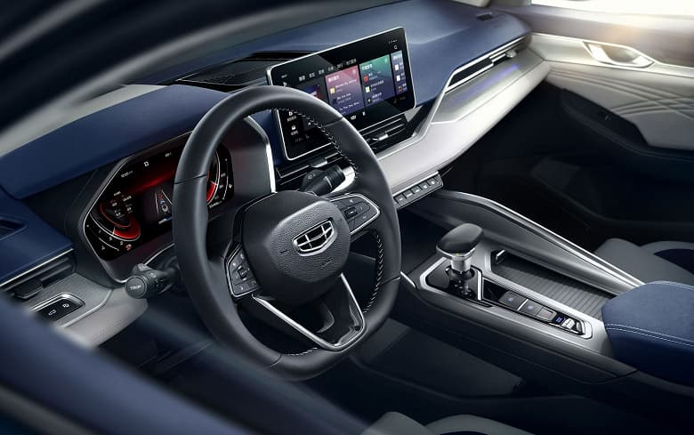 В России начали продавать седан Geely Preface. За аналог Hyundai Sonata и Kia K5 просят от 2,78 млн рублей