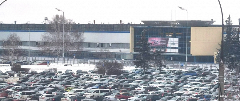 АвтоВАЗ перешёл на круглосуточный режим, чтобы дособрать некомплектные Lada Granta АвтоВАЗ перешёл на круглосуточный режим, чтобы дособрать некомплектные Lada Granta