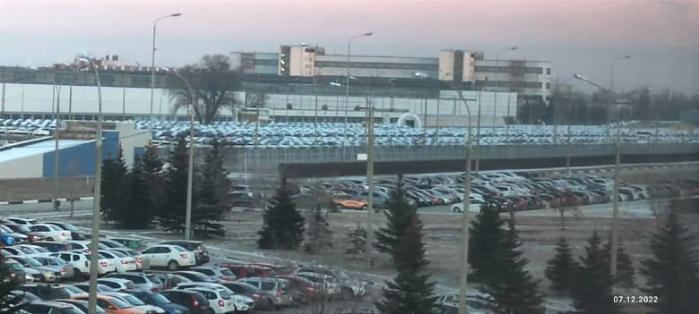 АвтоВАЗ бросил все ресурсы на некомплектные Lada Granta, но план вряд ли будет выполнен. Из-за этого отменили выпуск 500 Lada Largus