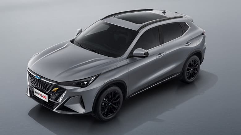 30-дюймовое «цифровое трюмо» и 188 л.с. В Китае стартуют продажи кроссовера Changan Auchan X5 Plus – местного конкурента VW Tiguan