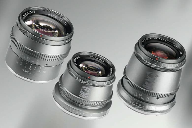 Комплект из объективов TTartisan 35mm f/1.4, 50mm f/1.2 и 17mm f/1.4 в титановом цвете стоит чуть больше 300 долларов Комплект из объективов TTartisan 35mm f/1.4, 50mm f/1.2 и 17mm f/1.4 в титановом цвете стоит чуть больше 300 долларов