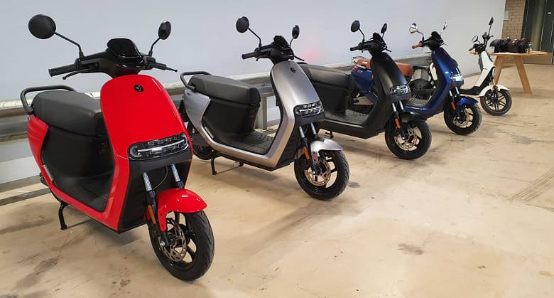 Представлен лёгкий электроскутер Segway с IPX5 для двух пассажиров