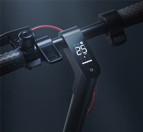 Представлен электросамокат Xiaomi Mi Scooter 3 Lite. Максимальная скорость 25 км/ч и запас хода 20 км за 300 долларов