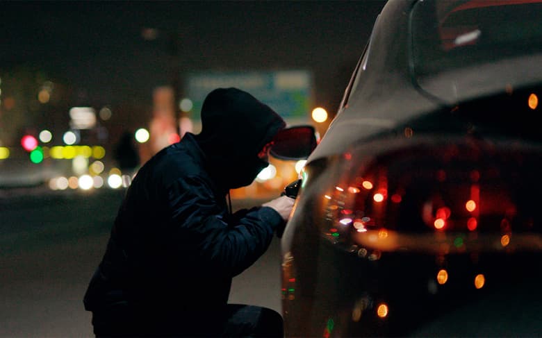 В России ожидается всплеск угонов автомобилей из-за запрета на ввоз новых машин и запчастей