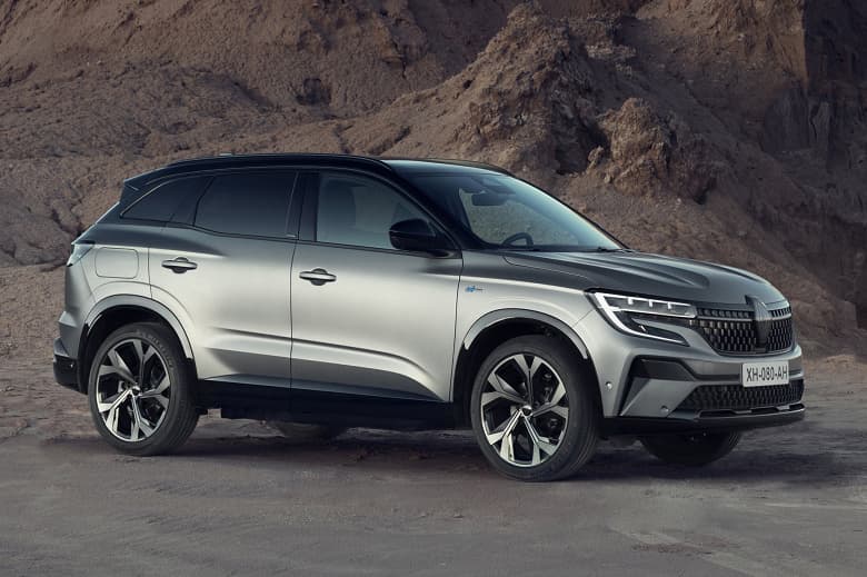 Renault, которая может уйти с российского рынка, представила новый кроссовер Austral