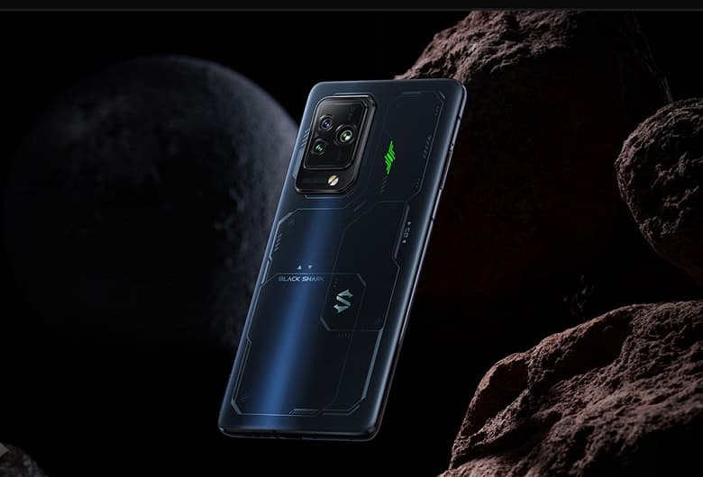 144 Гц, 4650 мА·ч и 120 Вт, 16 ГБ ОЗУ, 108 Мп и Snapdragon 8 Gen 1. Представлен игровой флагман Black Shark 5 Pro