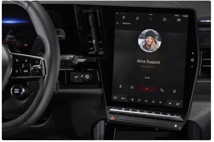 Renault, которая может уйти с российского рынка, представила новый кроссовер Austral