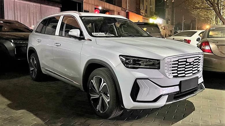 Самый экономичный и мощный гибридный Geely Monjaro поступил в продажу в Китае