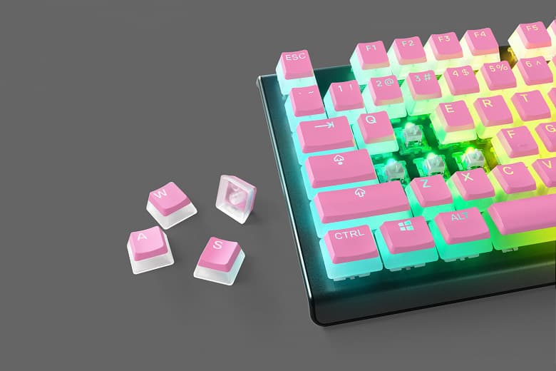 Ассортимент SteelSeries пополнили розовые колпачки для клавиш и накладки для гарнитур