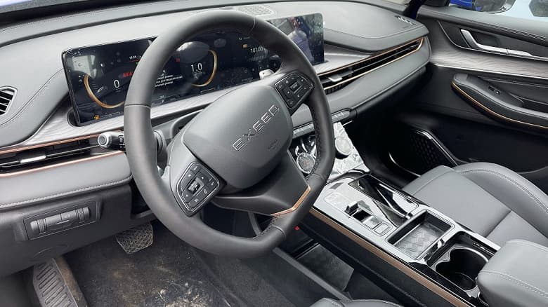 В России стартовали продажи кроссовера Exeed LX: цены и подписка на срок от 6 месяцев до 3 лет