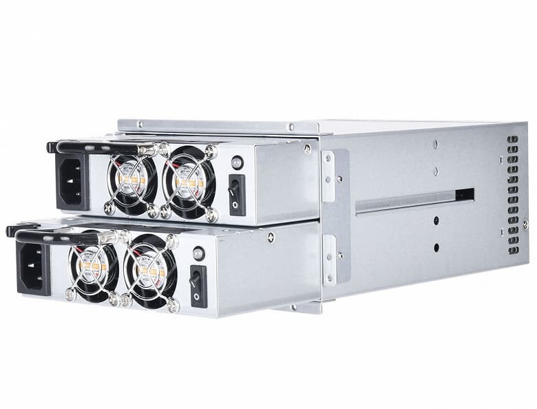 В блоках питания SilverStone GM реализовано резервирование с поддержкой горячей замены