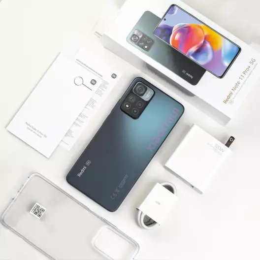 «Самый быстрый Redmi Note». Глобальный Redmi Note 11 Pro+ 5G уже продаётся в обычных магазинах — характеристики, цена и содержимое коробки
