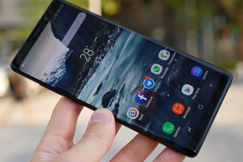 Google перестала лицензировать российские Android-смартфоны и может запретить поставки любых устройств на этой ОС