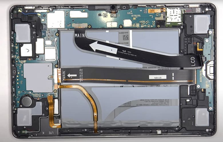 Планшет Samsung Galaxy Tab S8 получил среднюю оценку ремонтопригодности