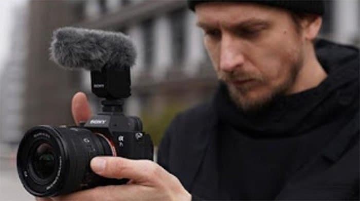 Появились изображения объектива Sony FE PZ 16-35mm F4 G (SELP1635G), названа цена