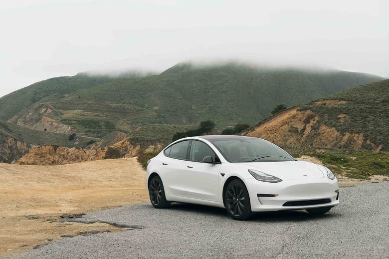 Впервые в мире: каршеринг Tesla Model Y дебютировал в Москве. Машины можно арендовать поминутно Впервые в мире: каршеринг Tesla Model Y дебютировал в Москве. Машины можно арендовать поминутно