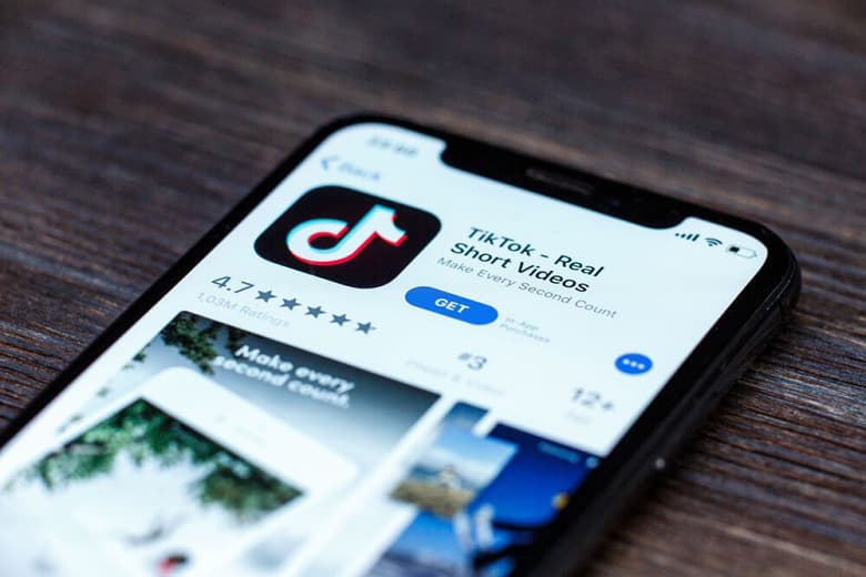 Apple удалила приложение TikTok из AppStore для российских пользователей