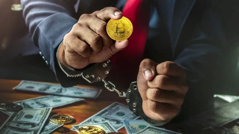 В России суд впервые решил арестовать украденную криптовалюту В России суд впервые решил арестовать украденную криптовалюту