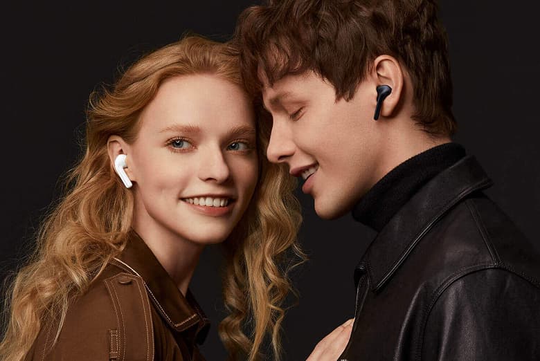 Xiaomi открыла продажи премиальных наушников Xiaomi Buds 3 с активным шумоподавлением в России