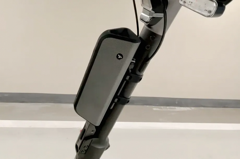 Segway выпустила колонку Ninebot Engine Speaker, которая добавляет электросамокату рёв мощного двигателя