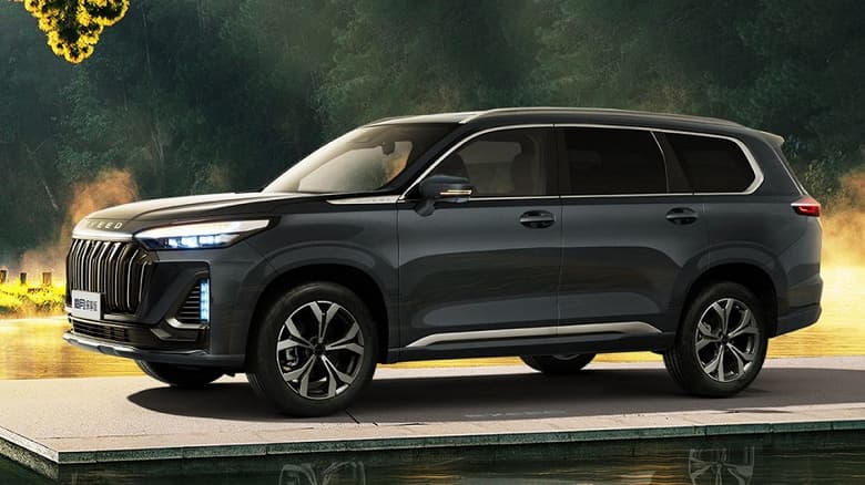 Полноразмерный кроссовер, пять мест и огромный багажник за 2 млн рублей. Exeed VX доступен для предварительного заказа в Китае