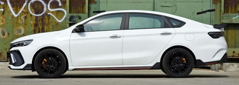 Lada Vesta Sport по-китайски. В Поднебесной стартуют продажи Geely Binrui Cool с двигателем мощностью 180 л.с., «роботом», расходом 5,9 л на 100 км и ценой от 14 000 долларов