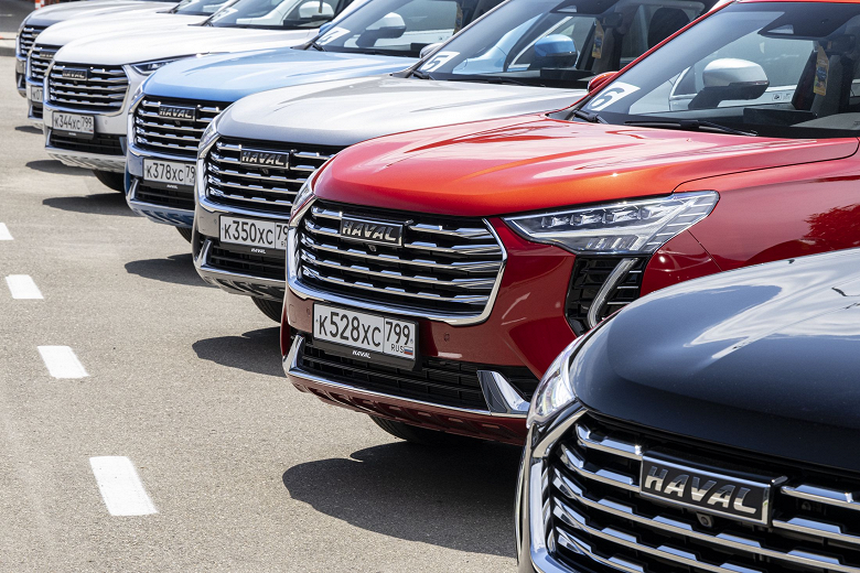 Китайские бренды помогли другим маркам в России максимально дорого распродать оставшиеся машины