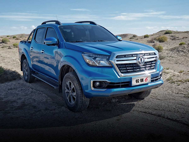 В Россию приехал полноприводный рамный пикап (копия Nissan Navara) за 2 млн рублей