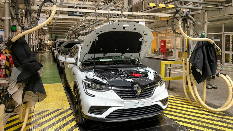 «Это было очень тяжелое решение», — президент Renault прокомментировал передачу российских активов