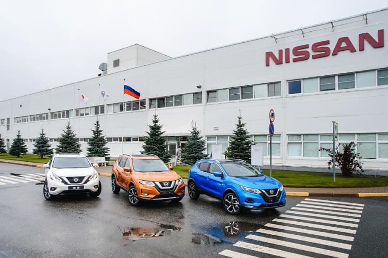 Nissan принял решение не возобновлять производство автомобилей в России до марта 2023 года. Минпромторг намерен это обсудить Nissan принял решение не возобновлять производство автомобилей в России до марта 2023 года. Минпромторг намерен это обсудить