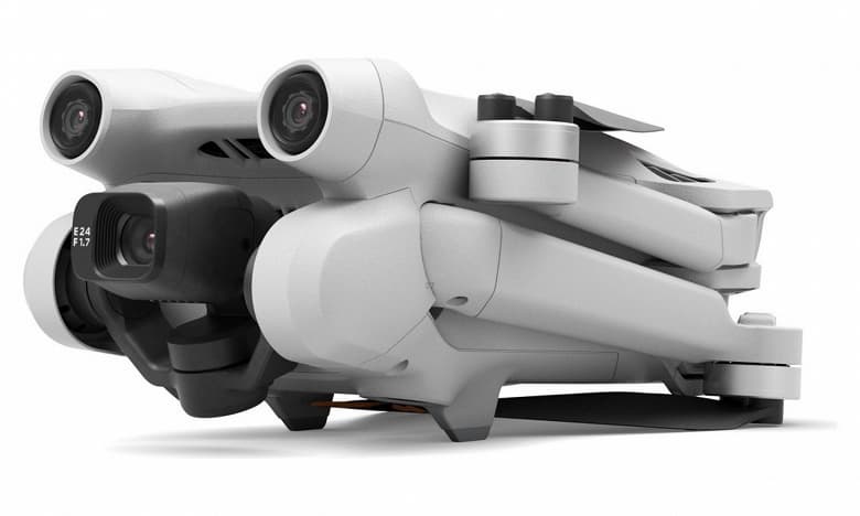 Максимальная скорость – 57,5 км/ч, максимальная высота – 4 км, максимальная дальность полета – 18 км. Подробные характеристики дрона DJI Mini 3 Pro