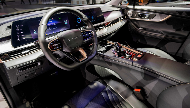 Электрический кроссовер Chery Omoda EV впервые замечен на улице