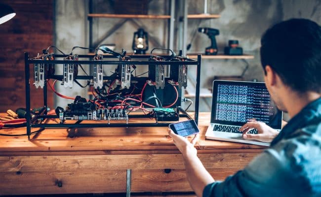 Для физиков криптомайнеров в России могут поднять тарифы на электроэнергию