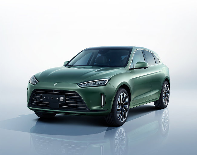 Huawei хвастается популярностью своего автомобиля: 1000 заказов за сутки