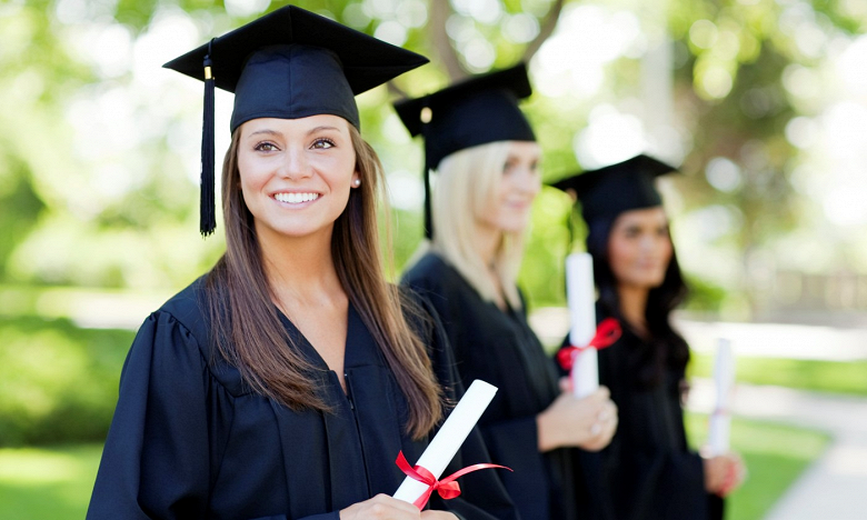 Сервис «Поступление в вуз онлайн» оказалось очень популярным: через «Госуслуги» за сутки подали более 24 тысяч заявлений