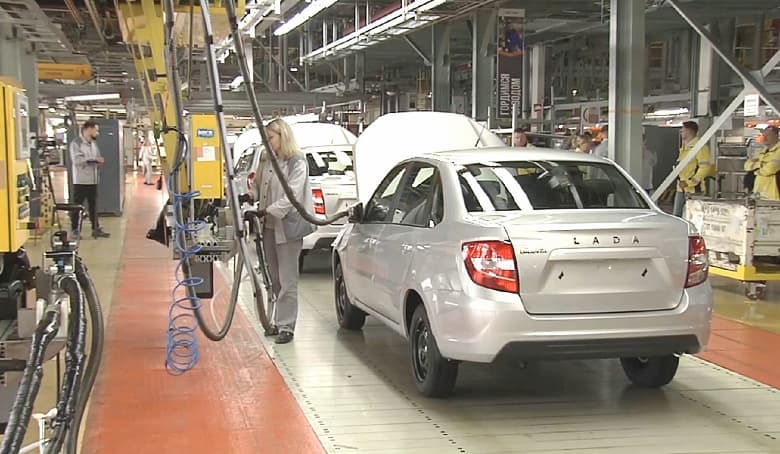 Для покупателей российских автомобилей предлагают отменить транспортный налог на три года