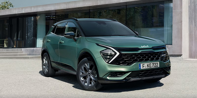 В России появились машины, которых никогда не было на нашем рынке. Какие автомобили чаще всего привозят россияне