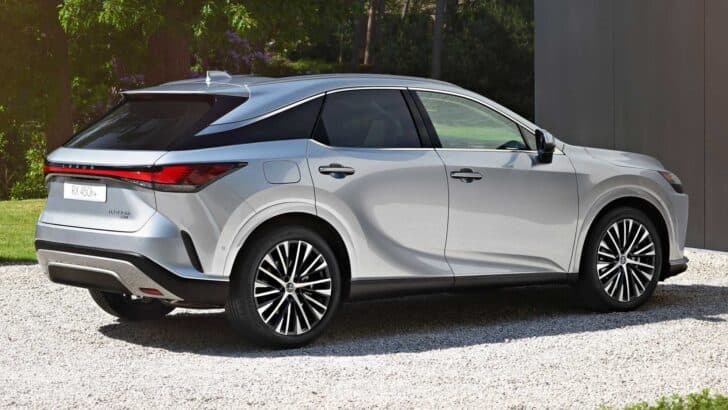 Представлен совершенно новый Lexus RX