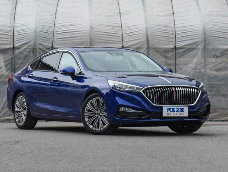 В Китае представлен пятиметровый люксовый седан Hongqi H5 за 25 000 долларов на платформе Mazda 6. Эту модель будут продавать в России