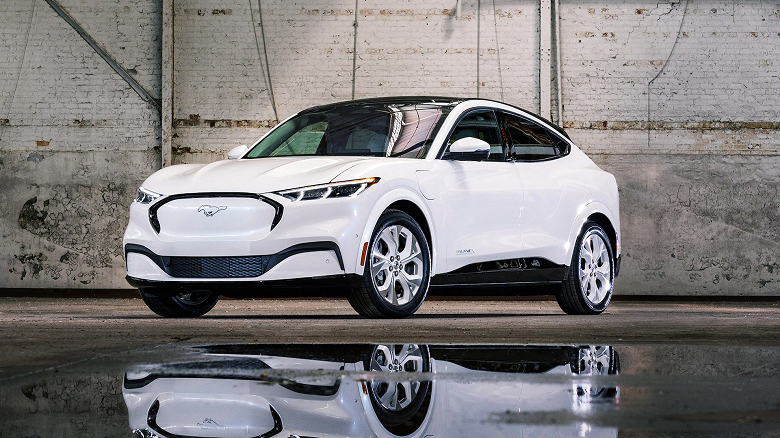 Глава Ford анонсировал «огромную ценовую войну»