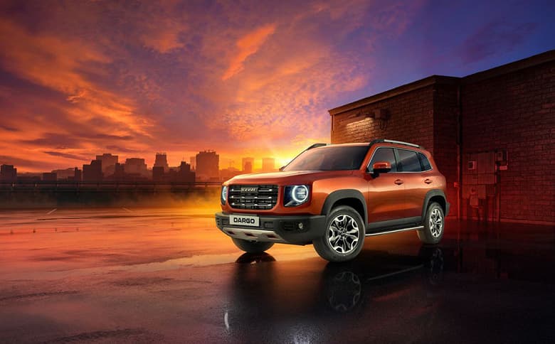 Самая долгожданная премьера на российском авторынке. Представлен брутальный кроссовер Haval Dargo – с полным приводом, «роботом», 2-литровым двигателем мощностью 192 л.с и богатым оснащением