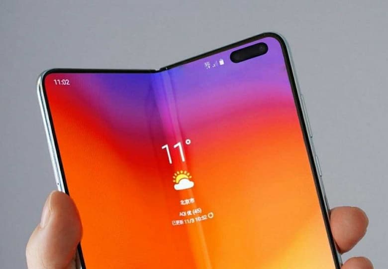 Слух: Samsung выпустит Galaxy Z Fold «для бедных». Компания может вывести на рынок более доступную модель с гибким экраном