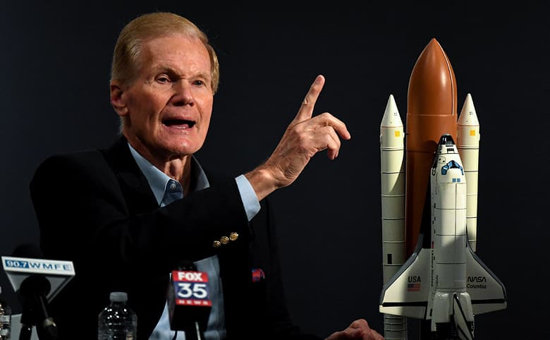 Глава NASA раскритиковали Китай за отказ предоставлять данные о полетах космических ракет